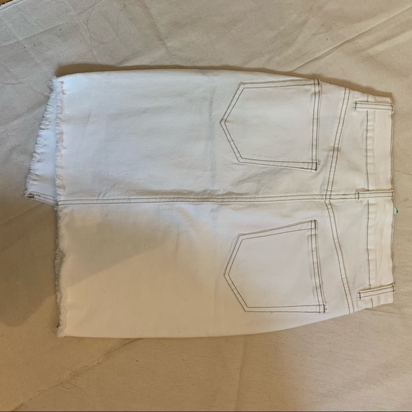 NWT Dynamite White Denim Jupe Skirt - Picture 2 of 4